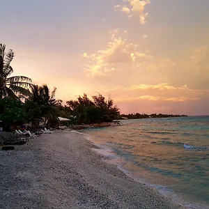 Rangiroa Plage Avatoru